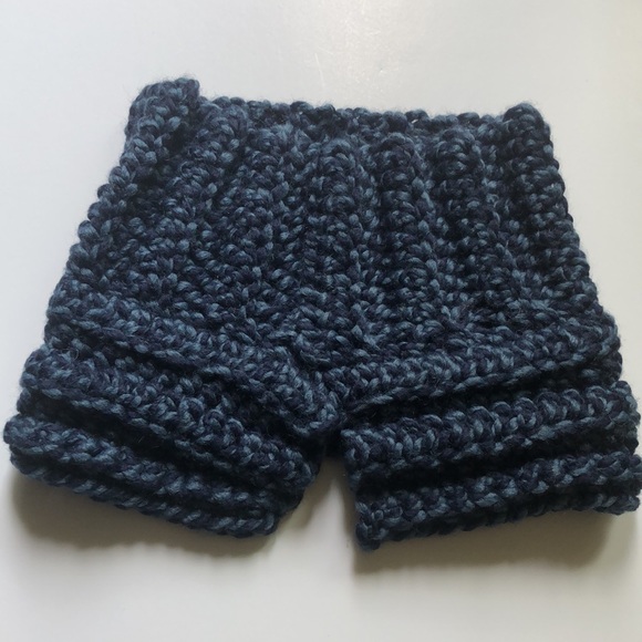 NEW! Crochet neck cowl - bulky knit scarf - Picture 3 of 7